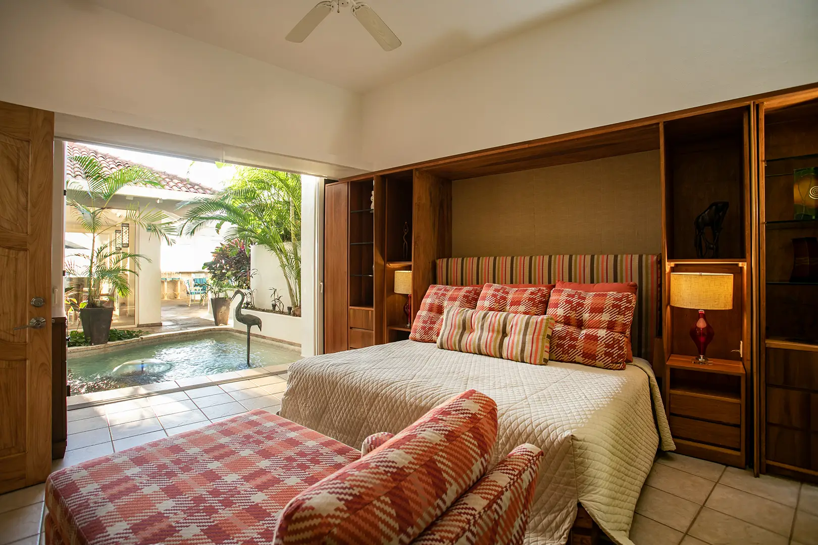 Bugambilia Suite by the plunge pool