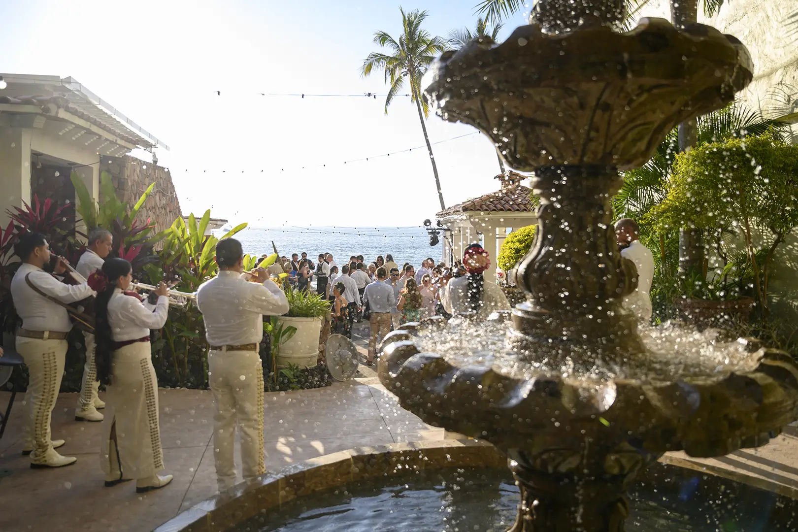 Mariachis by the fountain