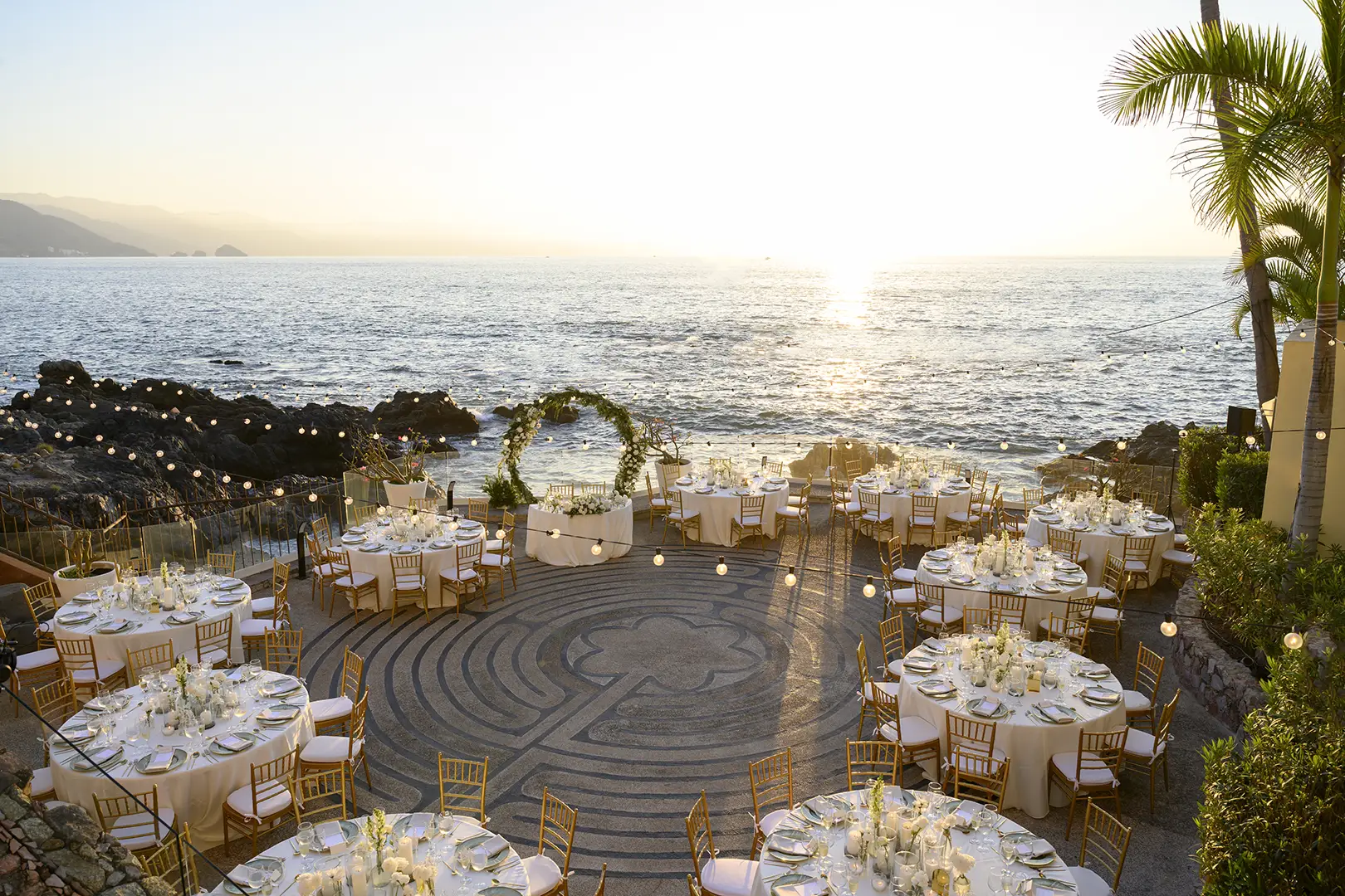 Reception on the labyrinth from above